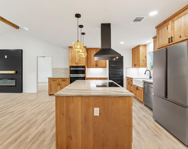 90 Coolcrest Drive - Photo Thumbnail 22