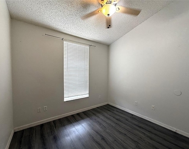 6339 Osprey Lake Circle - Photo Thumbnail 6