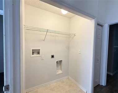 6339 Osprey Lake Circle - Photo Thumbnail 13