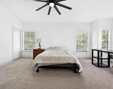 864 17th Ave N - Photo Thumbnail 18