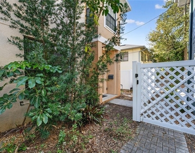 864 17th Ave N - Photo Thumbnail 1