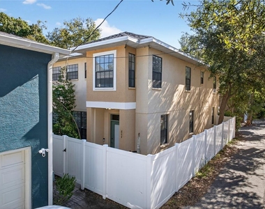 864 17th Ave N - Photo Thumbnail 22