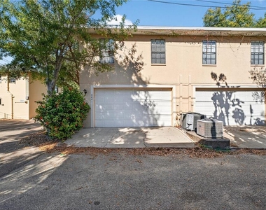 864 17th Ave N - Photo Thumbnail 3