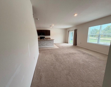 7060 Silverado Ranch Boulevard - Photo Thumbnail 6