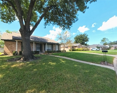 1115 Newport Boulevard - Photo Thumbnail 24