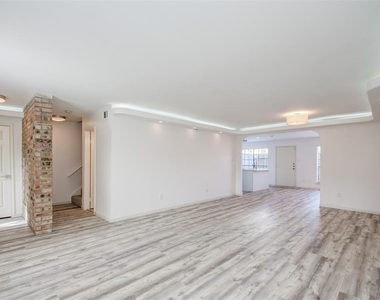 10332 Longmont Drive - Photo Thumbnail 1