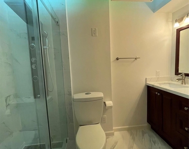 10332 Longmont Drive - Photo Thumbnail 8