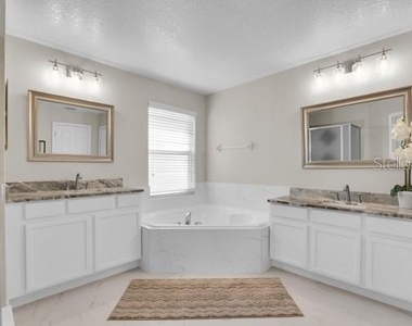 12703 Moss Park Ridge Drive - Photo Thumbnail 36
