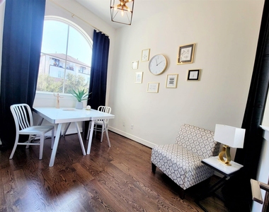 706 Delano Street - Photo Thumbnail 12