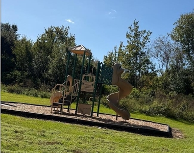 1296 Yellow Finch Drive - Photo Thumbnail 11