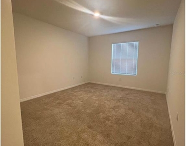 1296 Yellow Finch Drive - Photo Thumbnail 9