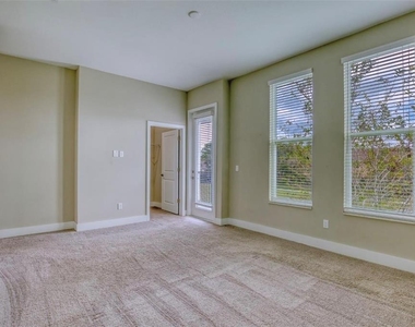 1801 Houston Street - Photo Thumbnail 19