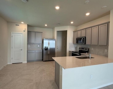 2599 Winsome Way - Photo Thumbnail 5