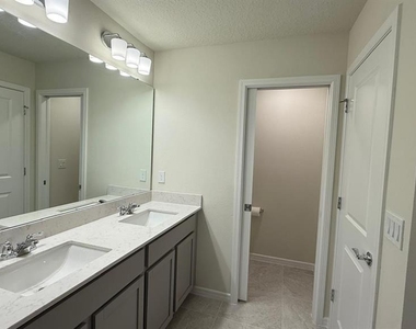 2599 Winsome Way - Photo Thumbnail 13