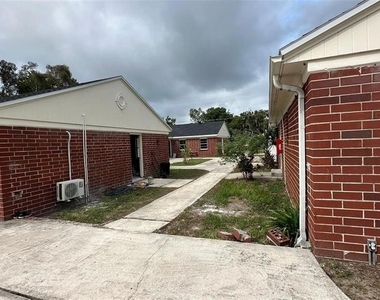 390 W Haines Boulevard - Photo Thumbnail 7