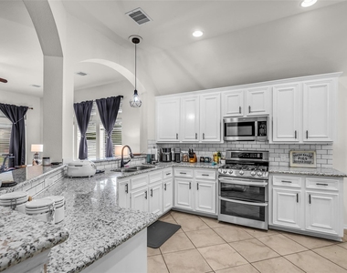 31803 Forest Park Trail - Photo Thumbnail 13