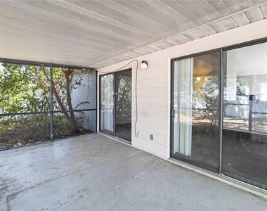 218 Cranbrook Drive - Photo Thumbnail 16