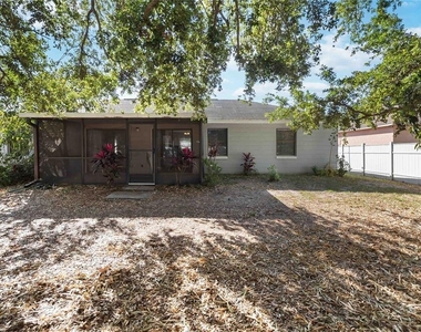 218 Cranbrook Drive - Photo Thumbnail 18