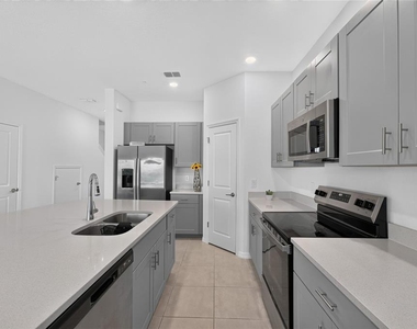 5080 Spangle Drive - Photo Thumbnail 9