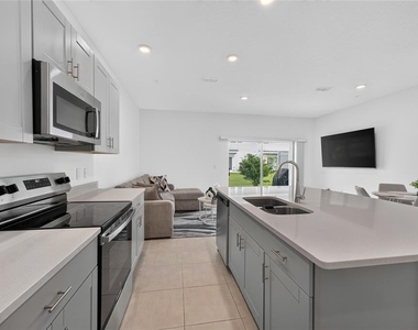 5080 Spangle Drive - Photo Thumbnail 10