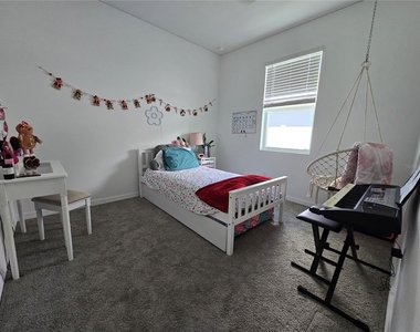 34827 Mulrion Drive - Photo Thumbnail 15