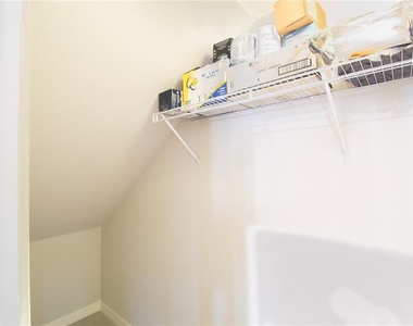 5159 Adelaide Drive - Photo Thumbnail 22