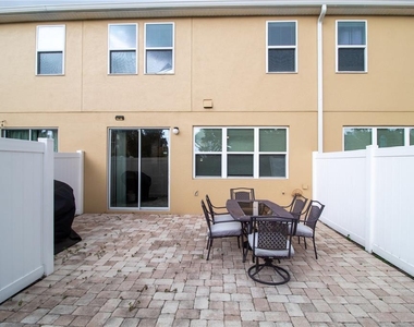 5159 Adelaide Drive - Photo Thumbnail 23