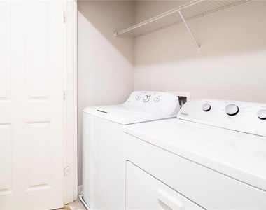 5159 Adelaide Drive - Photo Thumbnail 21