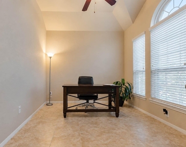 3603 Daintree Park Drive - Photo Thumbnail 7