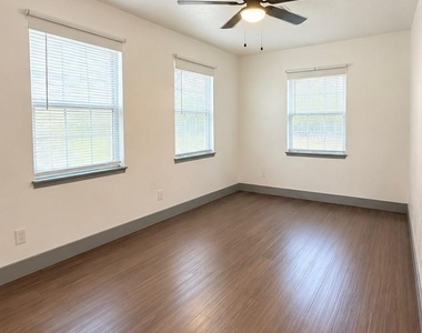 3415 Jackson Street - Photo Thumbnail 4