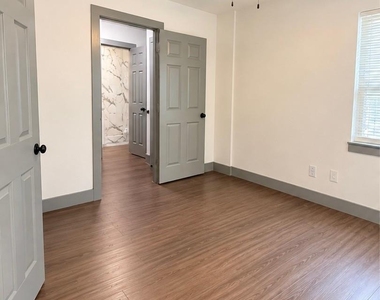 3415 Jackson Street - Photo Thumbnail 5