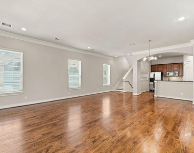 1602 A Colorado Street - Photo Thumbnail 20