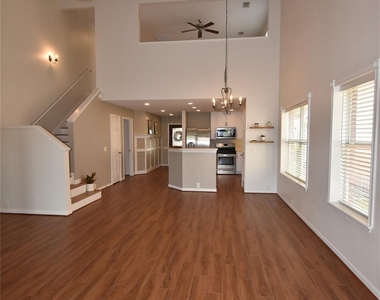 17611 Hoover Gardens Drive - Photo Thumbnail 18