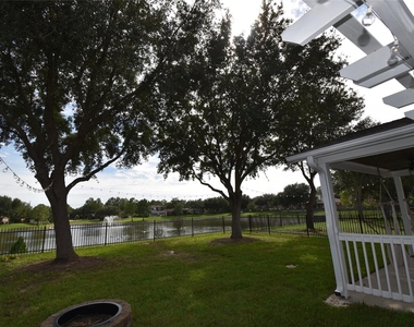 17611 Hoover Gardens Drive - Photo Thumbnail 38