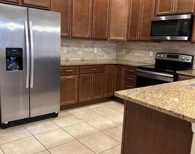 5033 Walker Street - Photo Thumbnail 9