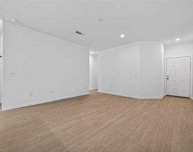 26383 Cedar Sedge Drive - Photo Thumbnail 9