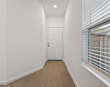 26383 Cedar Sedge Drive - Photo Thumbnail 7
