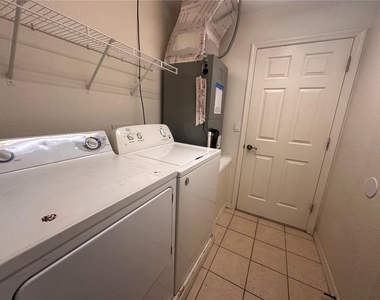 133 Marion Oaks Drive - Photo Thumbnail 10