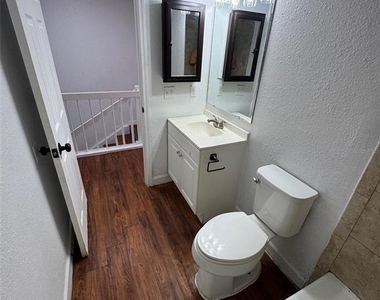 1711-1711 Ne 2nd Street - Photo Thumbnail 12