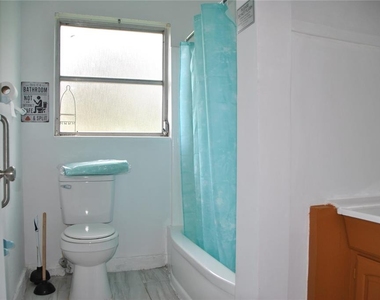 4113 Seybold Avenue - Photo Thumbnail 12