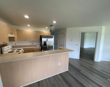 4762 Sw 136th Street - Photo Thumbnail 5