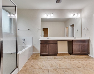14011 Wolftrap Lane - Photo Thumbnail 26