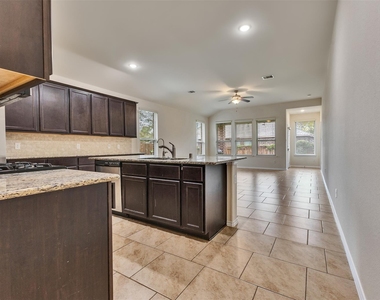 14011 Wolftrap Lane - Photo Thumbnail 12