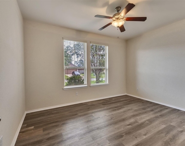 14011 Wolftrap Lane - Photo Thumbnail 33