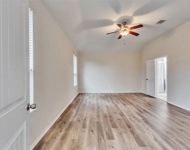14011 Wolftrap Lane - Photo Thumbnail 44