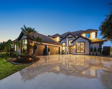 12345 White Oak Point - Photo Thumbnail 1