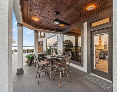 12345 White Oak Point - Photo Thumbnail 41