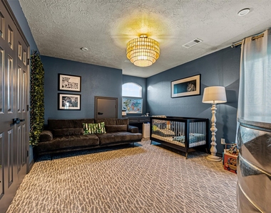 12345 White Oak Point - Photo Thumbnail 37