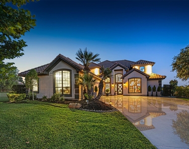 12345 White Oak Point - Photo Thumbnail 4
