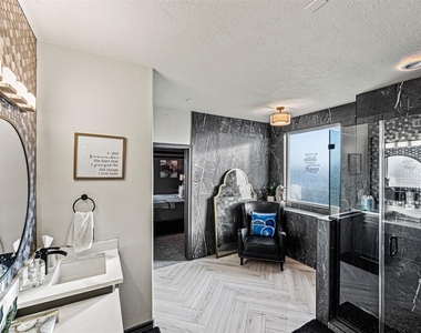 12345 White Oak Point - Photo Thumbnail 20